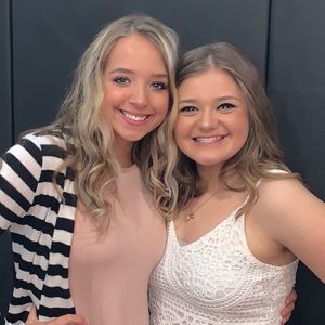 Meet your Posher, Abigail